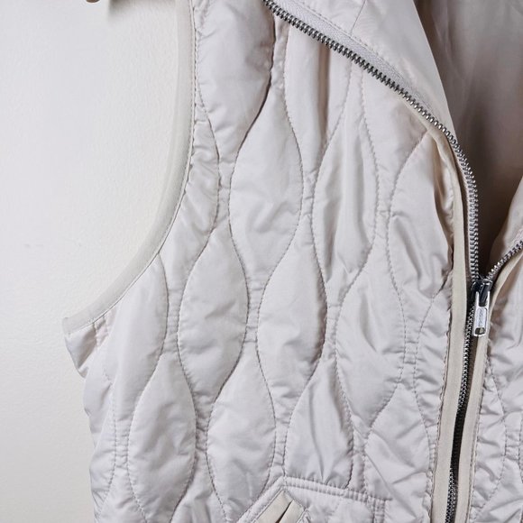 Old Navy Ivory/Off White Quilted Classic Vest - Picture 6 of 8